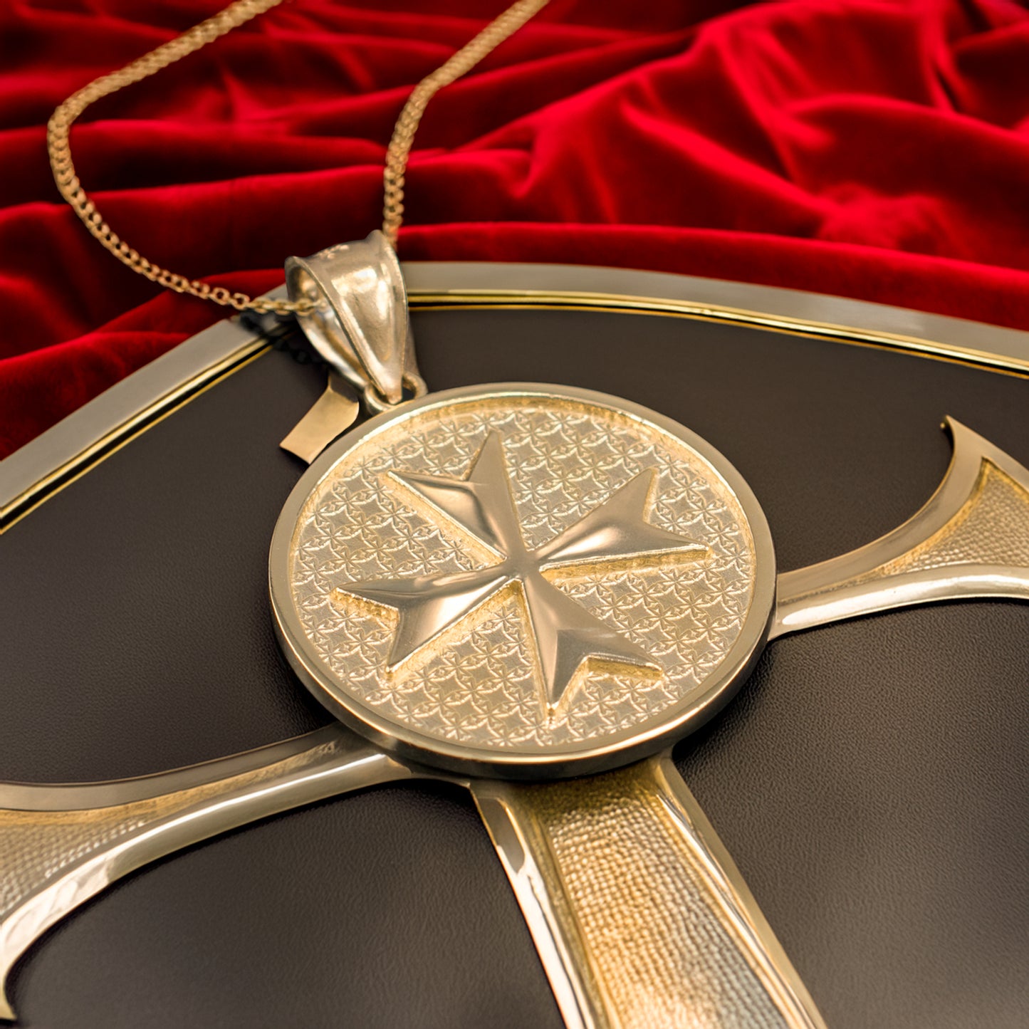 Solid Gold Knights Templar Maltese Cross Medal Pendant Necklace (yellow, white, rose gold)