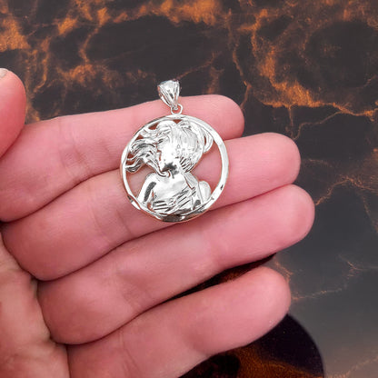 Sterling Silver Zodiac Sign Pendant Necklace Round Diamond-Cut Design 12 Astrology Signs