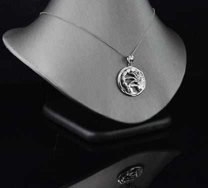 Sterling Silver Zodiac Sign Pendant Necklace Round Diamond-Cut Design 12 Astrology Signs