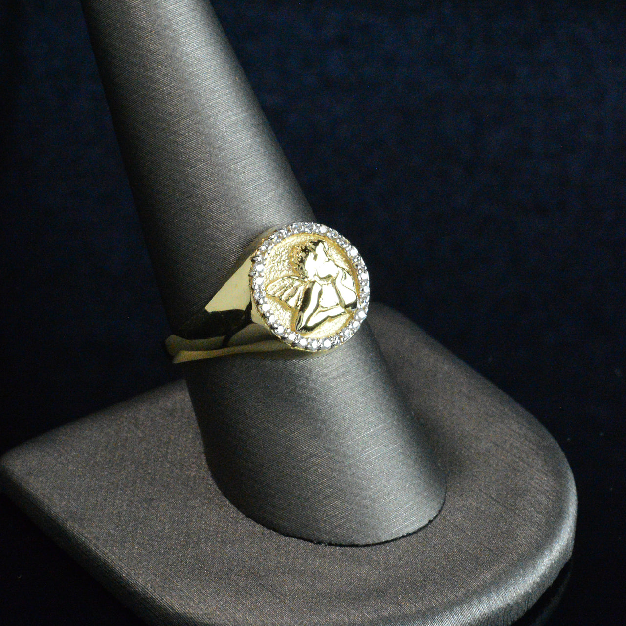 Polished Gold Cupid Cherub Angel Halo Diamond Round Signet Unisex Ring