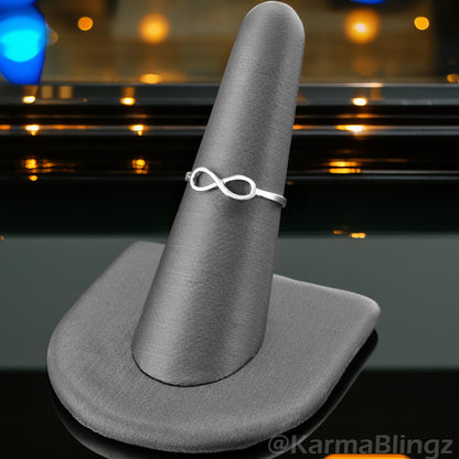 Elegant Gold Infinity Ring for Women Minimalist Chic Look in 10K or 14K Gold